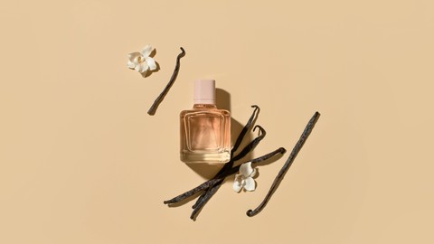 Ilustrasi parfum lokal yang tercium dari jarak jauh. Foto: Pixel-Shot/Shutterstock
