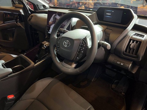 Interior mobil listrik Toyota bZ4X. Foto: Aditya Pratama Niagara/kumparan