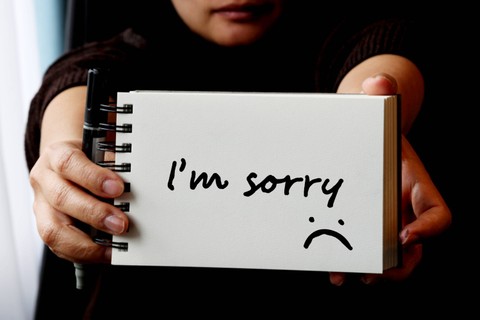 Ilustrasi minta maaf. Foto: SrideeStudio/Shutterstock