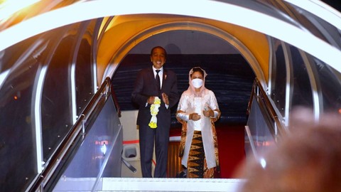 Kegiatan Jokowi di Bangkok: Hadiri KTT APEC hingga Bertemu PM Selandia Baru