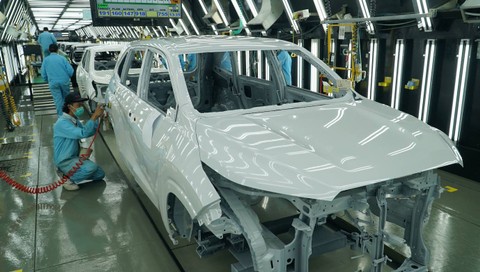 Produksi perdana all new Toyota Kijang Innova Zenix Foto: Dok. Istimewa