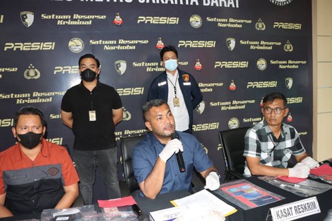 Polisi Tangkap 3 Komplotan Pembobol Mesin ATM di Jakarta hingga Bandung (1)