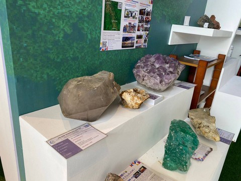 BIMP-EAGA 2022, Kalbar Mineral Center Pamerkan Kecubung dan Bauksit (2)