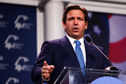 Profil Ron DeSantis, Sosok Antivaksin yang Didukung Elon Musk Jadi Capres AS (2)