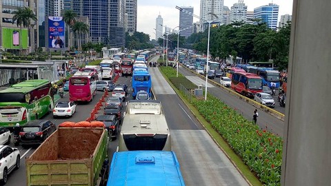Ramai Acara Relawan Jokowi di GBK Over Capacity, Pengelola Beri Penjelasan (2)