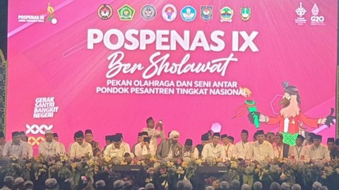 Syech Abdul Qodir Assegaf Tutup Pospenas IX di Solo dengan Selawat