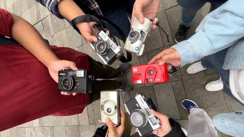 Di Tengah Gempuran Era Digital, Kenapa Milih Gabung Komunitas Fotografi Analog?