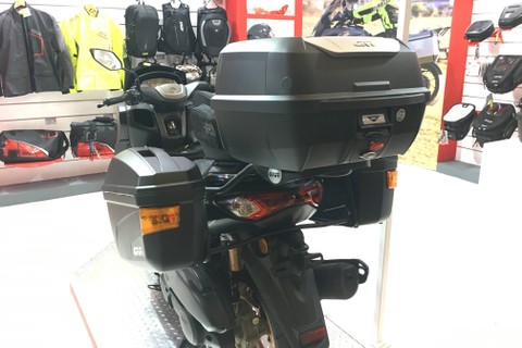 Jangan Asal, Begini Panduan Pasang Boks Samping Motor (1)