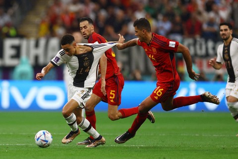 Foto: Duel Spanyol vs Jerman Berakhir Imbang