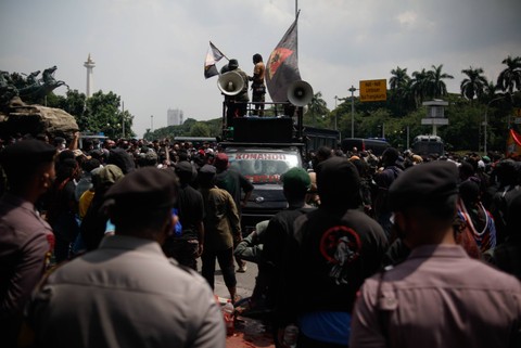 Mahasiswa Asal Papua Bentrok dengan Polisi saat Demo di Patung Kuda (2)