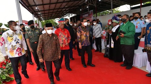 Dari Biak Numfor, Wapres Ucapkan Selamat Natal bagi Umat Kristiani di Indonesia 