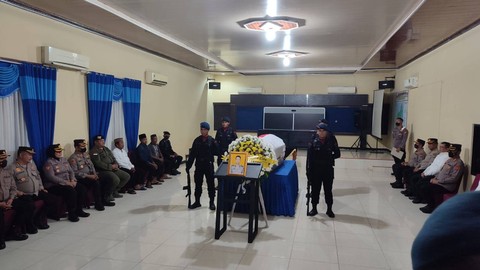 Jenazah Bripda Gilang Aji Prasetyo yang Gugur Sampai di Makosat Brimob Lampung