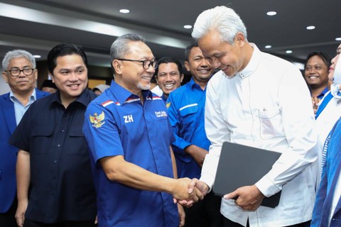 Potret Ketum PAN Zulkifli Hasan bertemu Gubernur Jateng Ganjar Pranowo. Foto: Dok. Istimewa