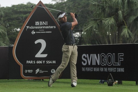 Foto: Aksi Pegolf Saat Putaran Kedua BNI Indonesia Masters 2022