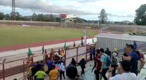 Beredar Video Kericuhan Cabor Sepak Bola Porprov Lampung di Stadion Pkor (1)