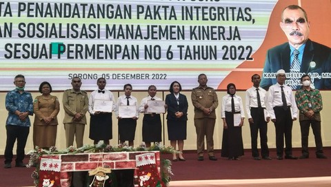 254 Guru PPPK di Kota Sorong Terima SK Pengangkatan (2)