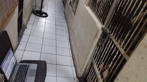 Demam Piala Dunia, Polisi di Mamuju Beri Kesempatan Tahanan Nonton Bareng di Sel