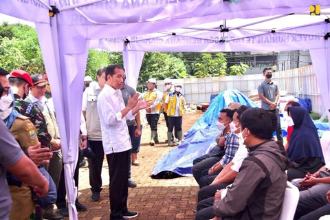 Jokowi Didampingi Menteri PUPR ke Cianjur, Sebut Rekonstruksi Pascagempa Dimulai