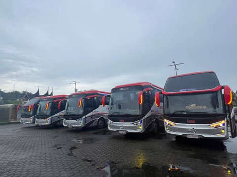 Inilah 3 Unit Bus Laksana Legacy SR3 Panorama Single Glass Andalan PO MPM (2)