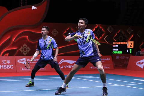 Ganda putra Indonesia, Fajar Alfian/Rian Ardianto, saat beraksi di BWF World Tour Finals 2022 di Nimibutr Arena, Bangkok, Thailand, Rabu (7/12).  Foto: Dok. PBSI