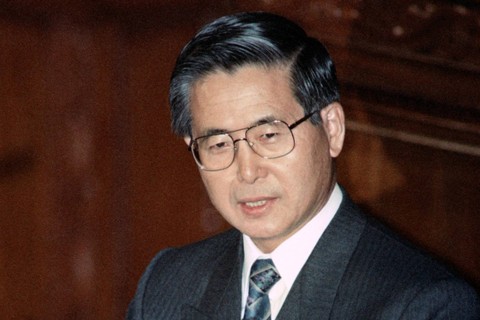 Presiden Peru Alberto Fujimori berpidato di Majelis Rendah Jepang pada 17 Maret 1992. Foto: Yoshikazu TSUNO/AFP