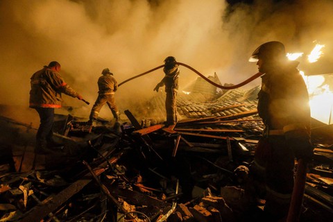 Foto: Rumah di Donetsk Hancur Dihujani Peluru