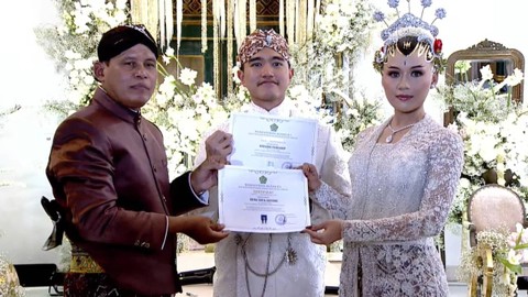 Serba-serbi Prosesi Akad Nikah Kaesang-Erina (4)