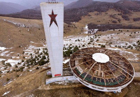 Foto: Monumen Komunis Bulgaria yang Kontroversial Bersiap Dibuka untuk Umum