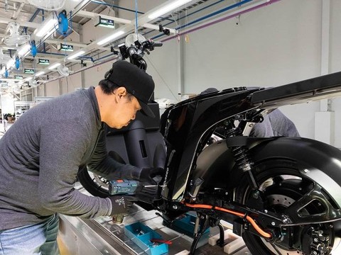 Menperin Targetkan Indonesia Produksi 3,2 Juta Unit Motor Listrik Pada 2035 (2)