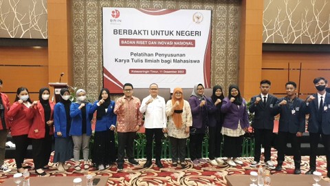 Mukhtarudin bersama BRIN Fasilitasi Pelatihan Penyusunan Karya Ilmiah di Kalteng (2)