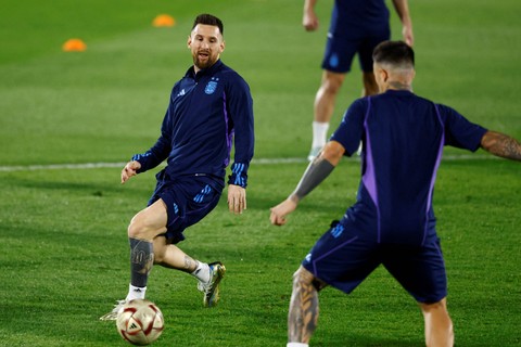 Lionel Messi Absen dari Sesi Latihan Argentina Jelang Final Piala Dunia