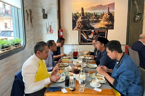 Arief Rosyid ‘Urunan’ Jadi Investor Restoran Indonesia di Madrid, Spanyol (1)