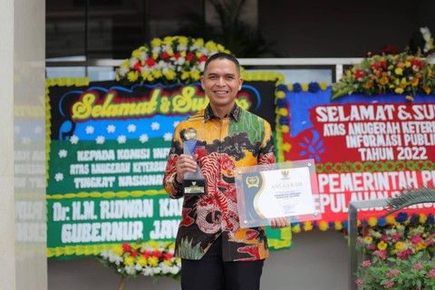 Sumsel Raih Predikat Tertinggi "Informatif" di Penganugerahan KIP 2022 (1)