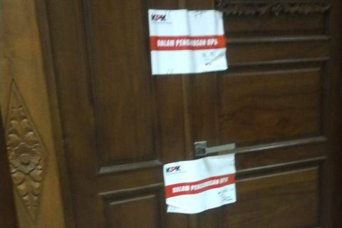 Beredar Foto Ruangan Wakil Ketua DPRD Jatim Disegel KPK