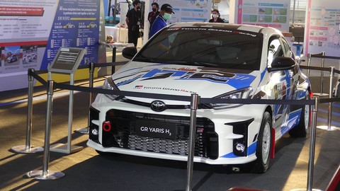 Berita Populer: Foto Detail Mobil Hidrogen Toyota; Toyota Hilux BEV