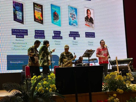 Peluncuran Buku Baru Chappy Hakim Dihibur Aksi Band The Playsets (2)