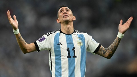 Angel Di Maria Berurai Air Mata Usai Cetak Gol Kedua Argentina Lawan Prancis (1)