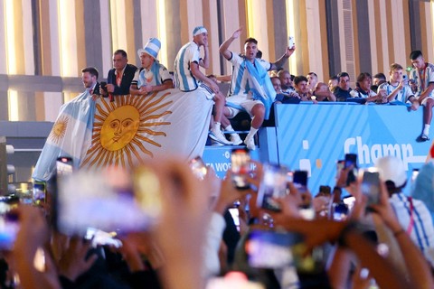 Foto: Pemain Argentina Gelar Parade Kemenangan Piala Dunia 2022 di Qatar
