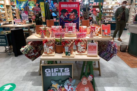Koleksi Gift Set dari The Body Shop Spesial Natal & Tahun Baru 2022. Foto: Dok. The Body Shop
