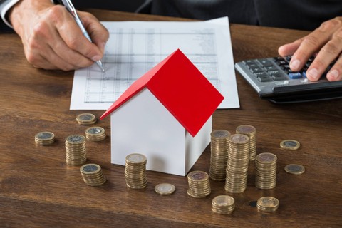 Ilustrasi cicilan rumah. Foto: Shutterstock