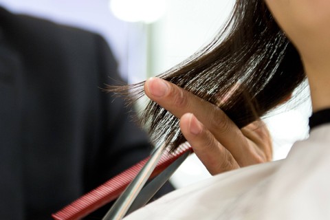 Ilustrasi potong rambut. Foto: Shutterstock