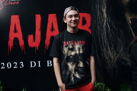 Artis Adipati Dolken saat hadir media gathering film Bayi Ajaib di kawasan Duren Tiga, Jakarta, Rabu (21/12/2022). Foto: Agus Apriyanto