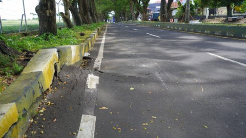FOTO: Waspada Jalan-jalan Berbahaya di Kota Ternate (1)