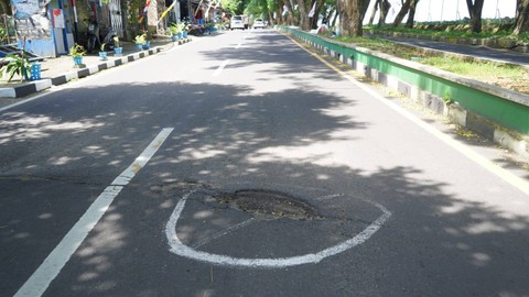 FOTO: Waspada Jalan-jalan Berbahaya di Kota Ternate (2)