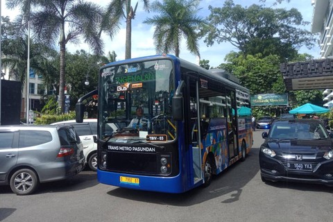 Tambah Moda Transportasi Publik, 8 Bus Listrik di Bandung Mulai Beroperasi