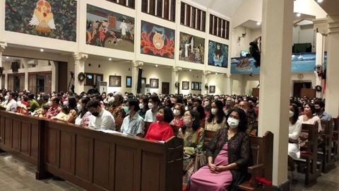 Foto: Suasana Misa Malam Natal di Sejumlah Gereja Yogyakarta (1)
