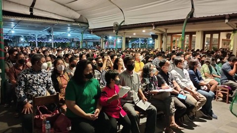 Foto: Suasana Misa Malam Natal di Sejumlah Gereja Yogyakarta (3)