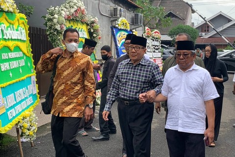 Keluarga Ungkap Kondisi Terkahir Ridwan Saidi: Mulut Keluar Busa (1)