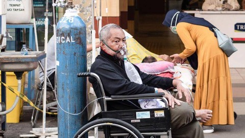 PPKM Direncanakan Akan Dicabut dan Aturan Pakai Masker Jadi 'Opsional' (1)