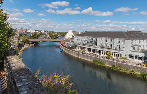 Ilustrasi Sungai Nore di Irlandia. Foto: Roy Harris/Shutterstock